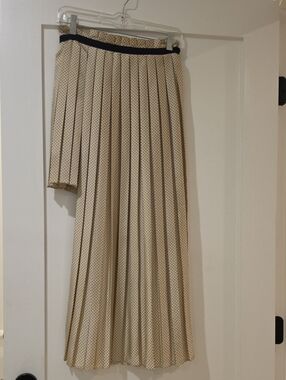 Zeta Ville Cream Polka Dot Asymmetrical Pleated Skirt with Black Waistband